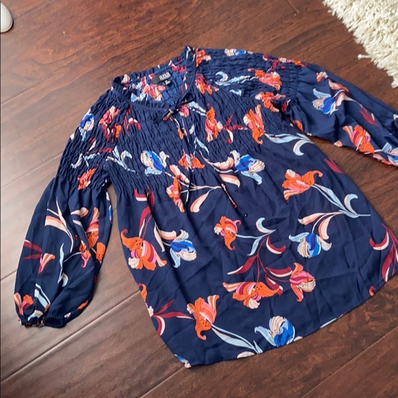 A.N.A A New Approach Floral Top - Picture 4 of 7